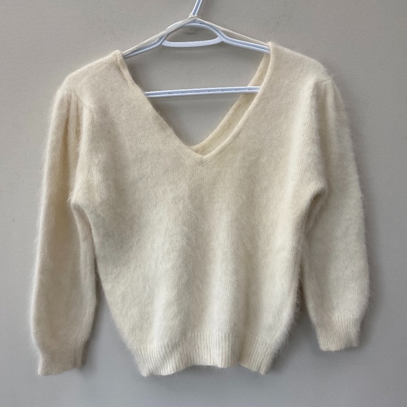 Sweaters - Angora Sweater Cream, SzL Bin 12 11-KIT